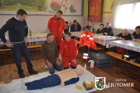 Namestitev defibrilatorja tudi v Desnjaku 7